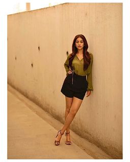 Anu Emmanuel feet photo 15