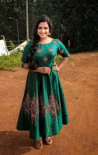 Anu Sithara feet photo 4