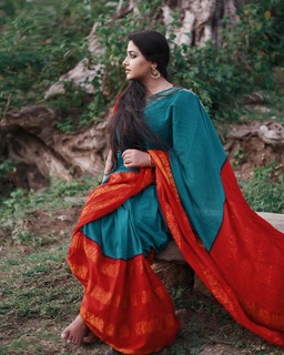 Anu Sithara feet photo 19