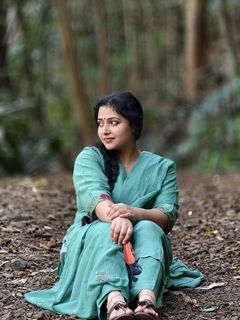 Anu Sithara feet photo 6