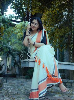 Anu Sithara feet photo 2