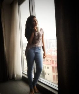 Anupama Parameshwaran feet photo thumbnail