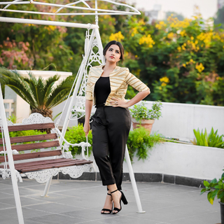 Anupama Parameshwaran feet photo thumbnail