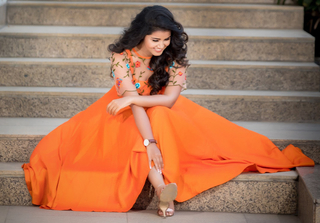 Anupama Parameshwaran feet photo thumbnail