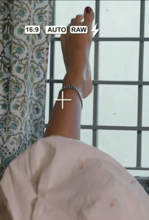 Anupama Parameshwaran feet photo thumbnail