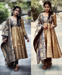 Anupama Parameshwaran feet photo thumbnail