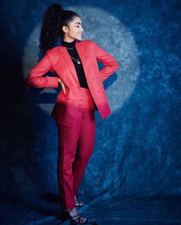 Anupama Parameshwaran feet photo thumbnail