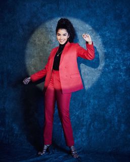 Anupama Parameshwaran feet photo thumbnail