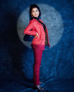 Anupama Parameshwaran feet photo thumbnail