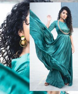 Anupama Parameshwaran feet photo thumbnail