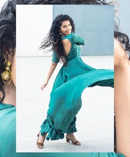 Anupama Parameshwaran feet photo thumbnail