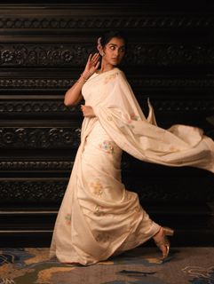 Anupama Parameshwaran feet photo thumbnail