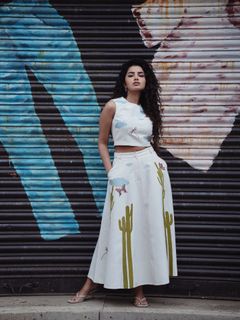 Anupama Parameshwaran feet photo thumbnail