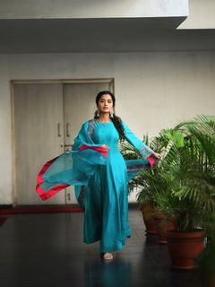 Anupama Parameshwaran feet photo 12