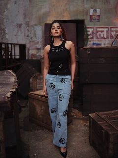 Anupama Parameshwaran feet photo 7