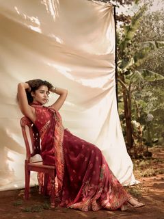 Anupama Parameshwaran feet photo 1