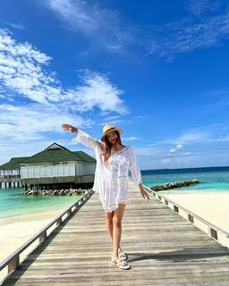 Anushka Sen feet photo thumbnail