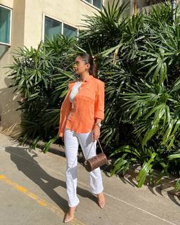 Anushka Sen feet photo thumbnail