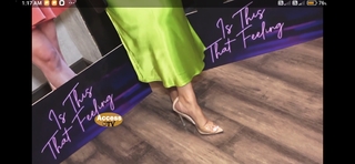 Anushka Sen feet photo thumbnail
