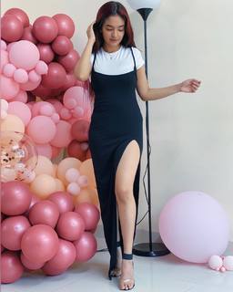 Anushka Sen feet photo thumbnail