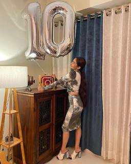 Anushka Sen feet photo thumbnail