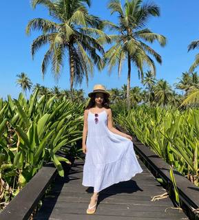 Anushka Sen feet photo thumbnail