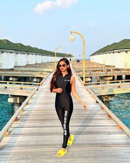 Anushka Sen feet photo thumbnail