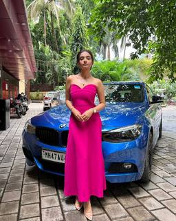 Anushka Sen feet photo thumbnail