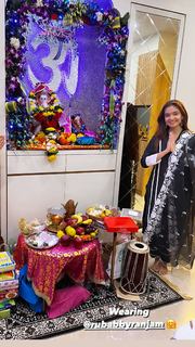 Anushka Sen feet photo thumbnail