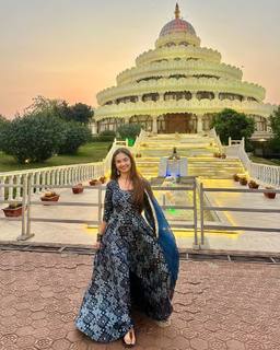 Anushka Sen feet photo thumbnail