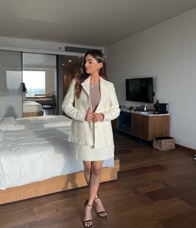 Anushka Sen feet photo thumbnail