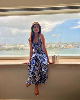 Anushka Sen feet photo thumbnail