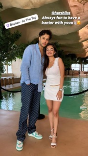 Anushka Sen feet photo thumbnail