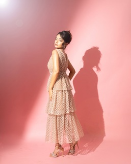 Anushka Sen feet photo thumbnail