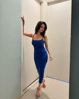 Anushka Sen feet photo thumbnail