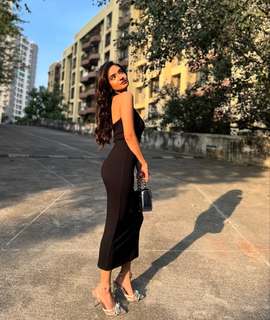 Anushka Sen feet photo thumbnail
