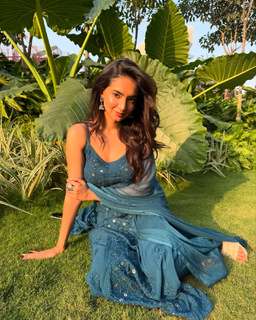 Anushka Sen feet photo thumbnail