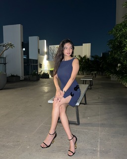 Anushka Sen feet photo thumbnail