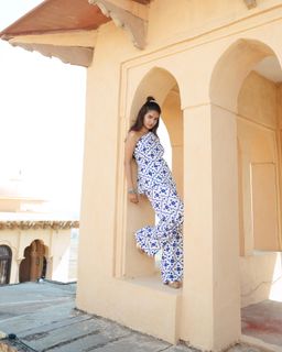 Anushka Sen feet photo thumbnail