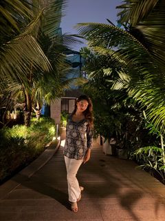 Anushka Sen feet photo thumbnail