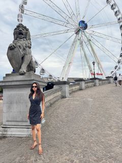 Anushka Sen feet photo 8