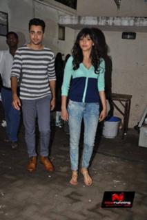 Anushka Sharma feet photo thumbnail