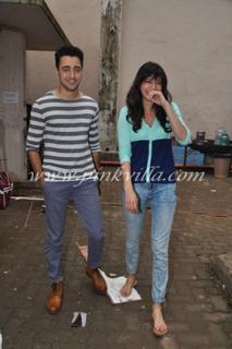 Anushka Sharma feet photo thumbnail