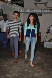 Anushka Sharma feet photo thumbnail