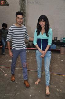 Anushka Sharma feet photo thumbnail
