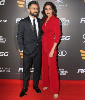 Anushka Sharma feet photo thumbnail