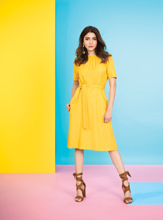 Anushka Sharma feet photo thumbnail