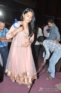 Anushka Shetty feet photo thumbnail