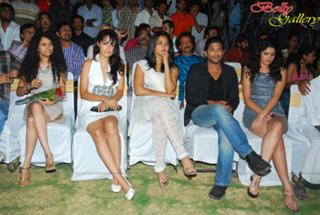 Anushka Shetty feet photo thumbnail