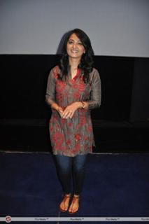 Anushka Shetty feet photo thumbnail